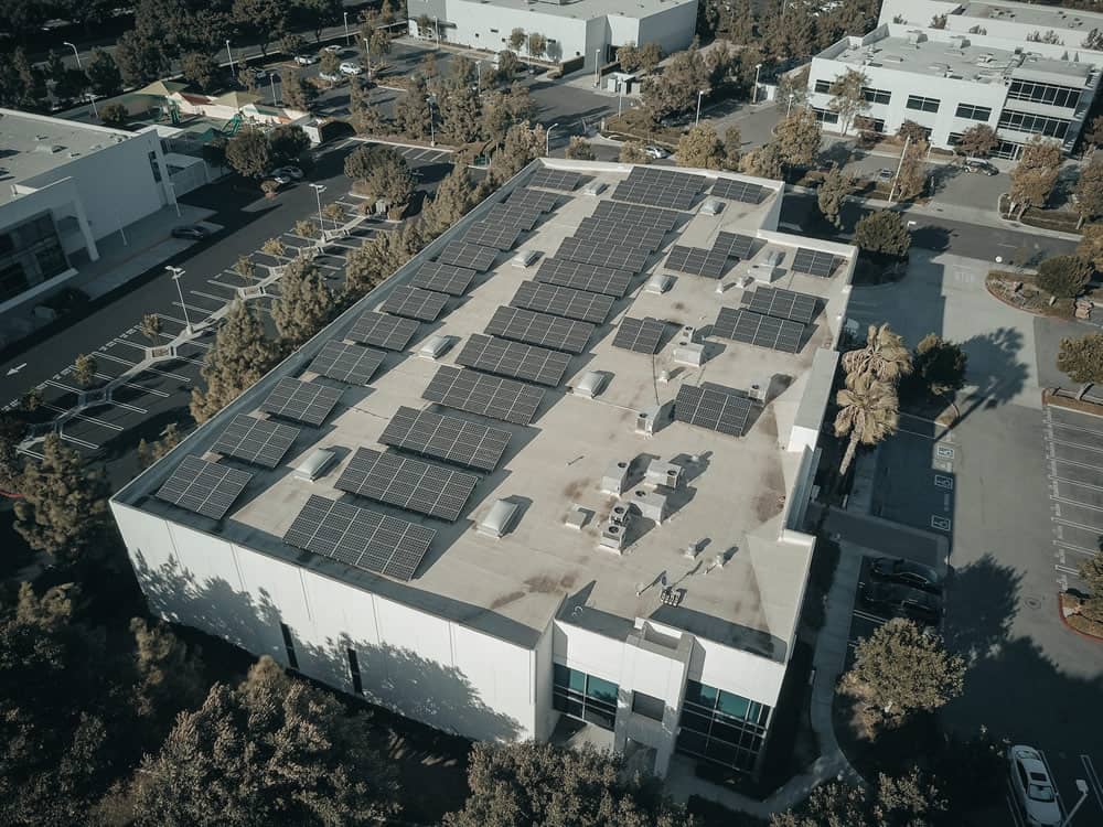 Panneaux solaires pour toits - entreprises